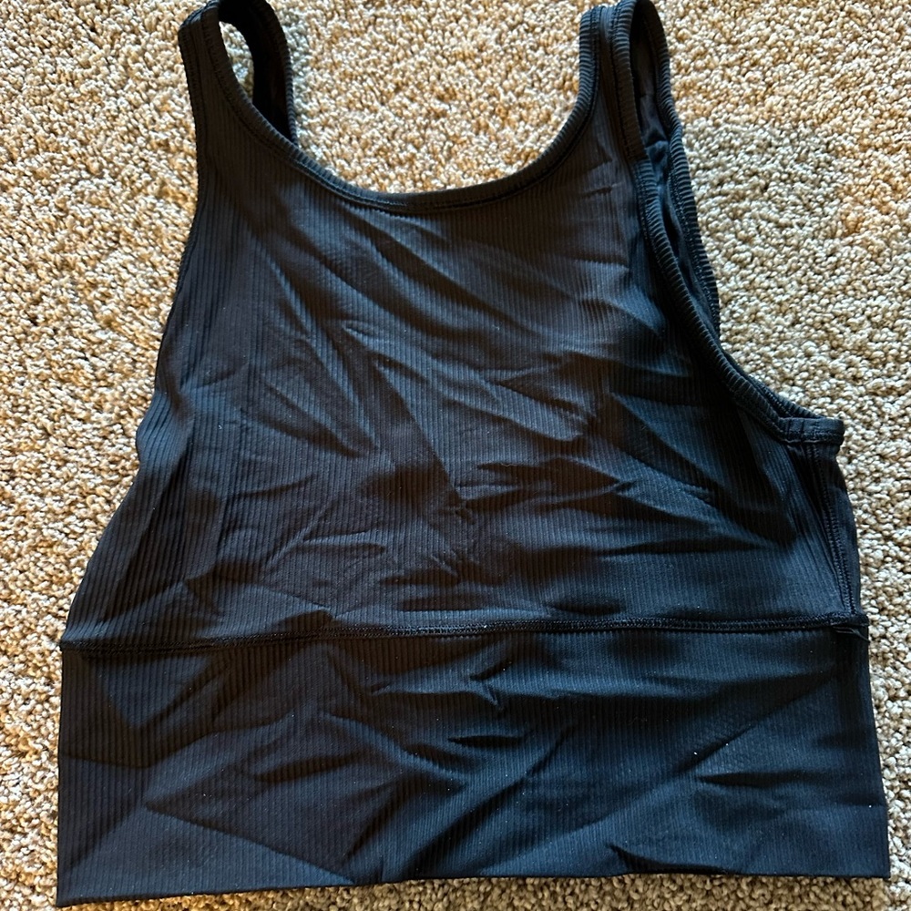 Lululemon reversible cropped top